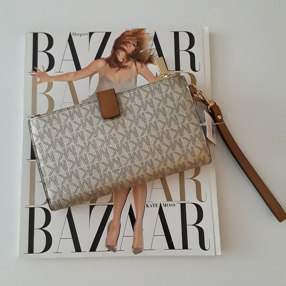 Michael Kors Double Zip Wristlet/Wallet - Picture 3 of 7